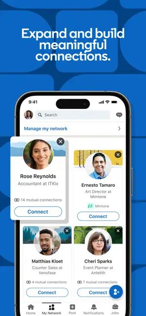 Connection suggestions with mutual connection counts