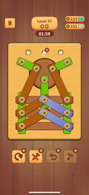 Board with planks arranged in a triangle around a hub